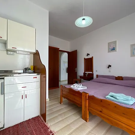 Anemone Apartment *